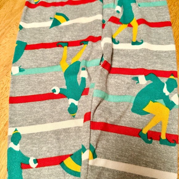 Buddy The Elf OMG SANTA! I KNOW HIM Long Sleeve Christmas Pajamas Set Size 2T - Picture 3 of 5